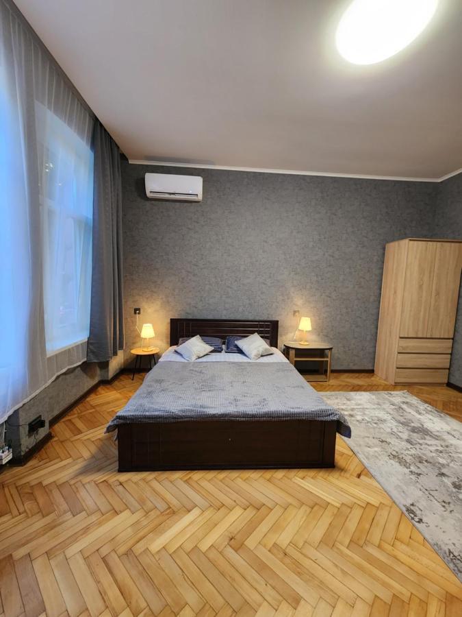 O.O.Apart.2 Czerniowce Zewnętrze zdjęcie